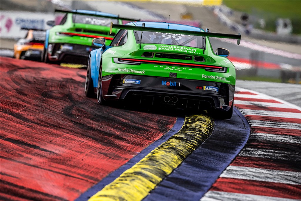 Bastian Buus igen-igen på Porsche-podiet
(Foto: Porsche Motorsport)